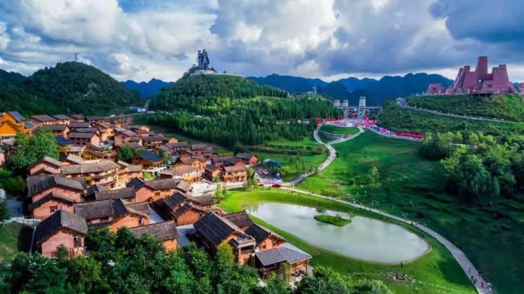 旅游+农业：农区变景区 农事变体验